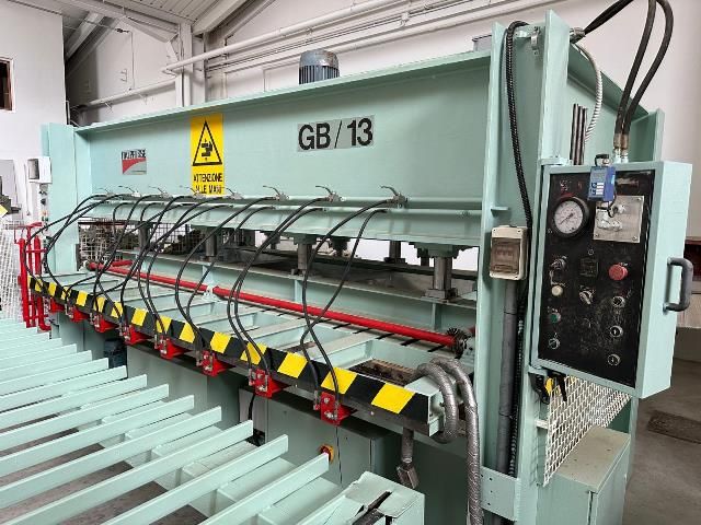 4PR152301-Caselli-Group-SECOND-HAND-GLUEING-PANEL-HOT-PRESS-ITALPRESSE-GB-13 (7).jpeg